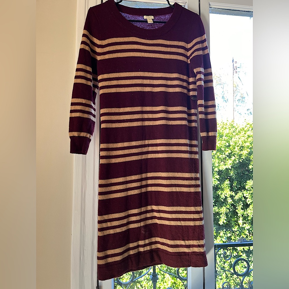 XS jcrew midi dress - good condition. Some “fuzzies” from wear. See last photo.